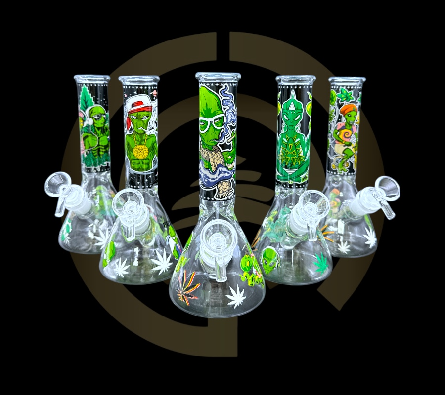 Glass Water Pipe - Alien Glow (8")