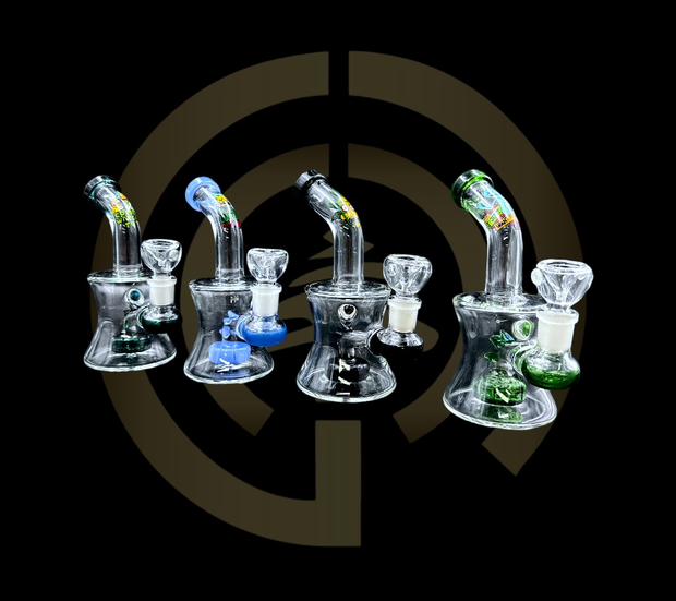 Glass Water Pipe - Zillas Tail (6.5")