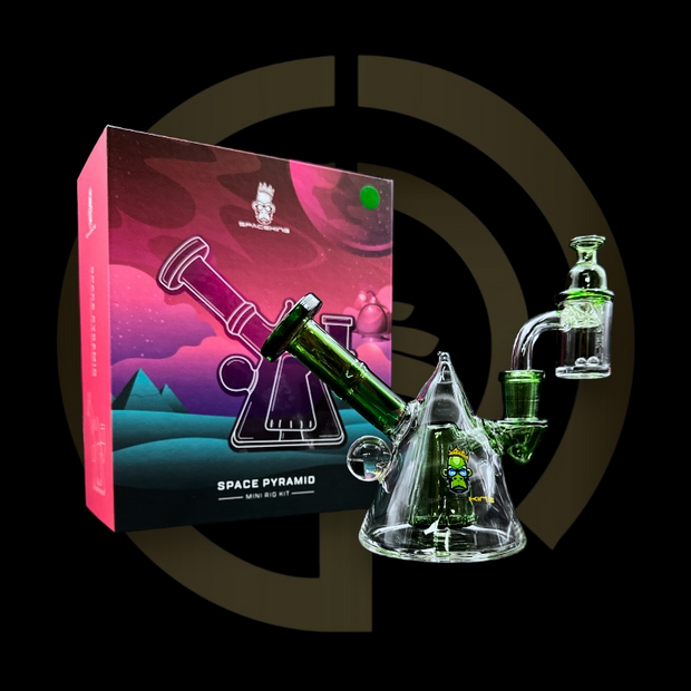 Space King Glass - Space Pyramid