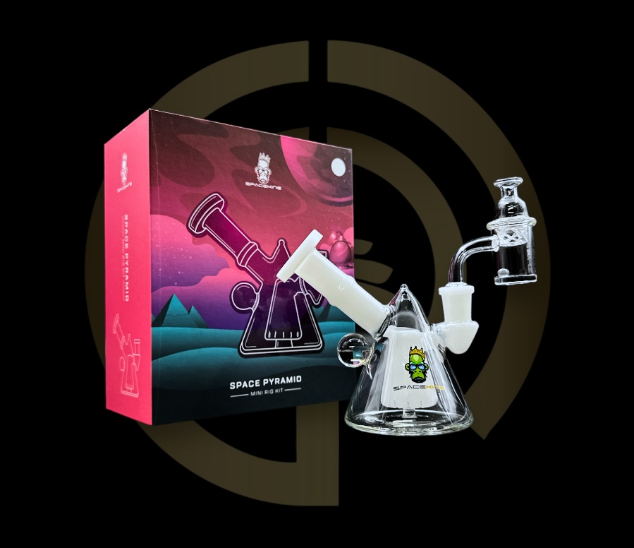 Space King Glass - Space Pyramid